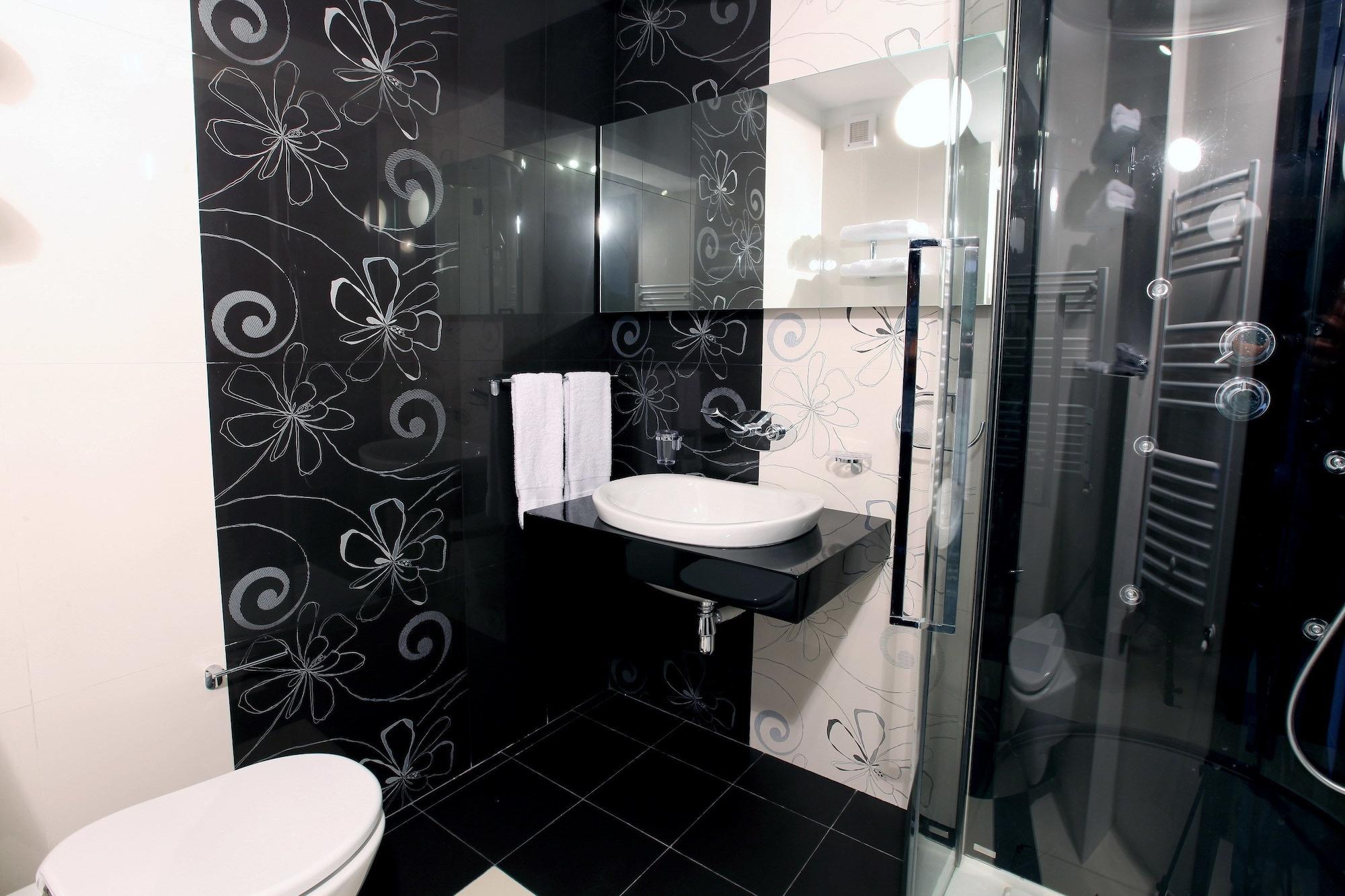 Ambiance Hotel Бухарест Екстер'єр фото