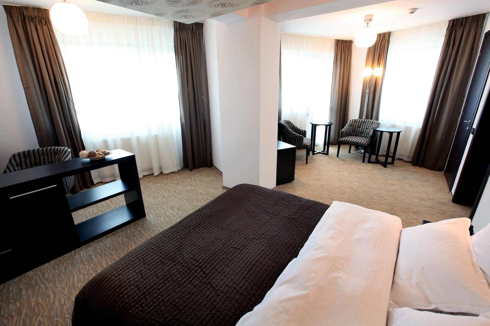 Ambiance Hotel Бухарест Екстер'єр фото