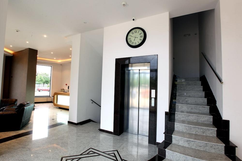 Ambiance Hotel Бухарест Екстер'єр фото